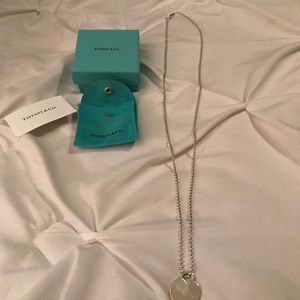 Tiffany’s silver necklace